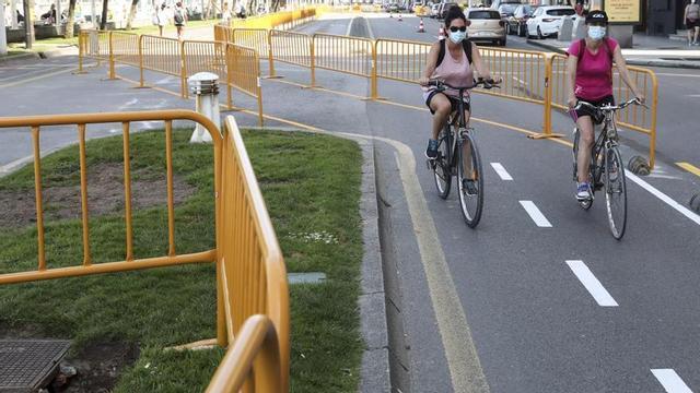 Ciclistas por el Muro de San Lorenzo esta semana