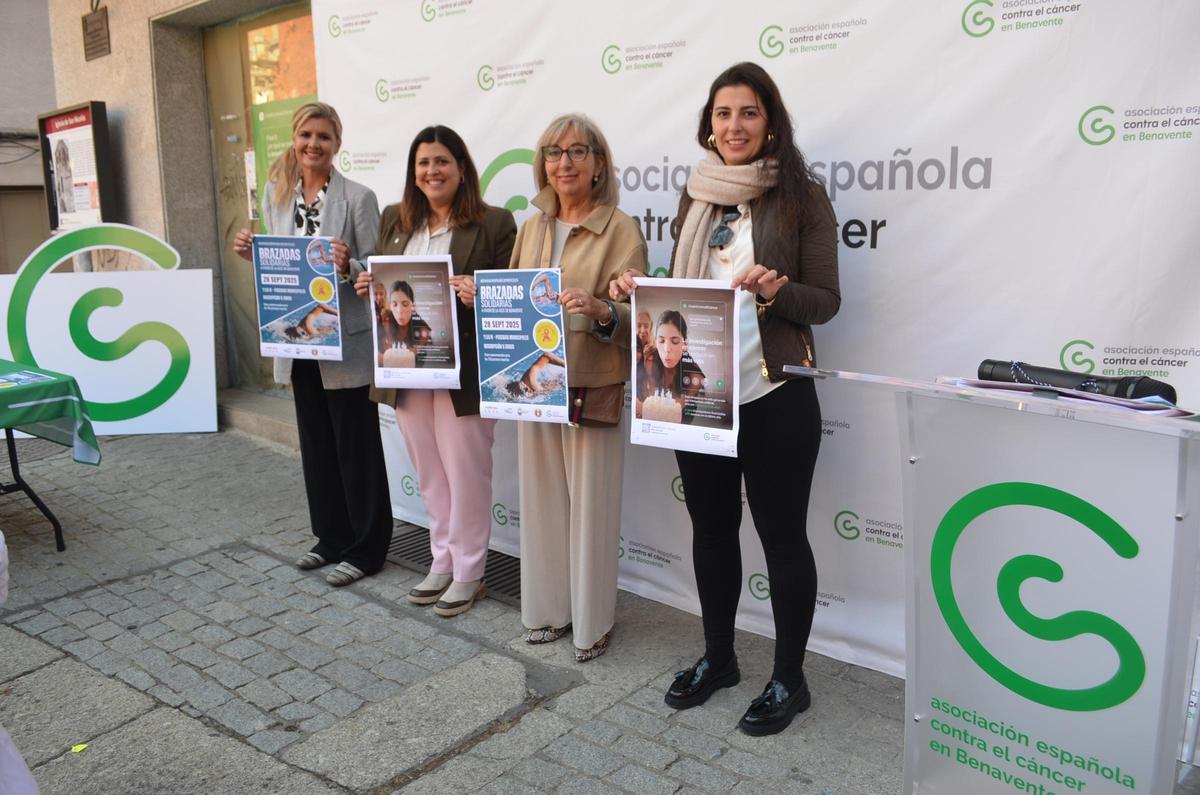 Presentación de la iniciativa "Brazadas solidarias".