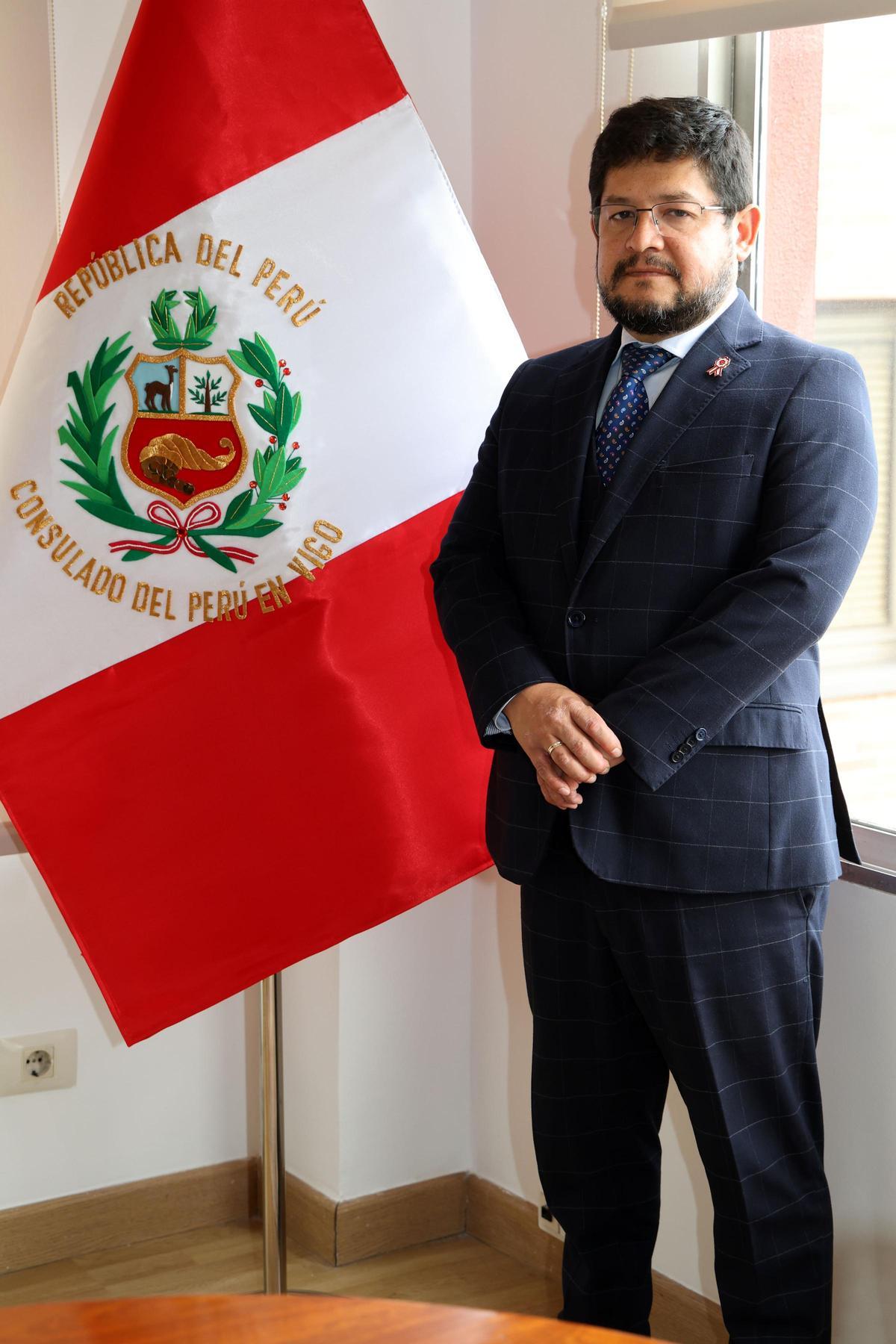 El nuevo cónsul honorario de Perú en Vigo..