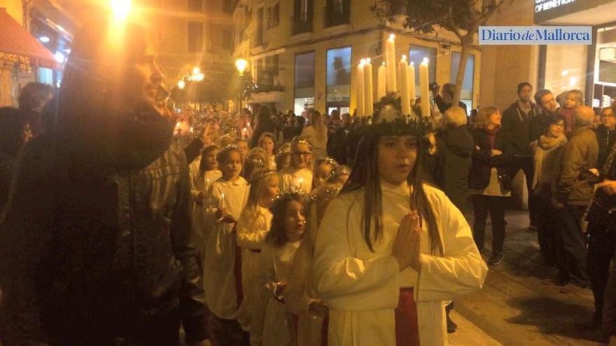 El coro sueco canta a Santa Lucía