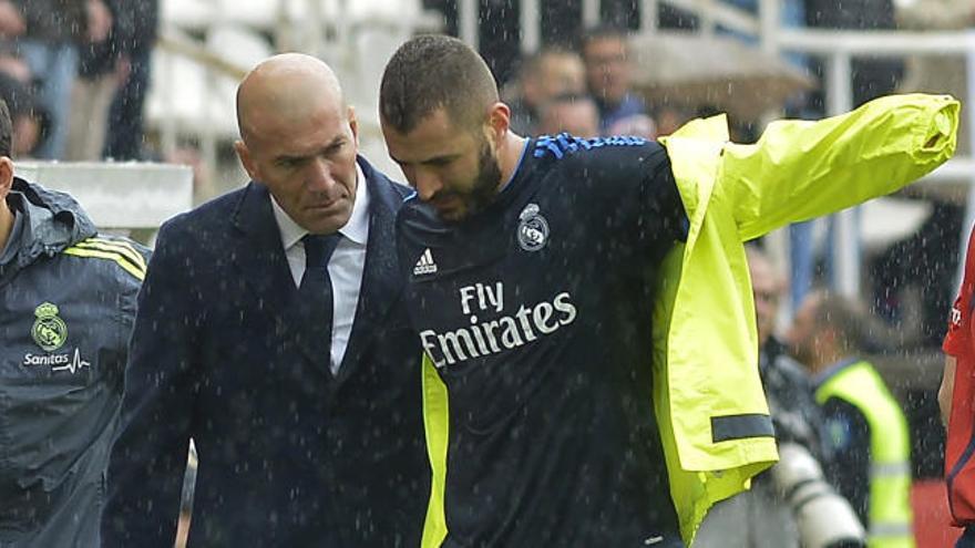 Zidane: "Espero que lo de Benzema no sea nada"