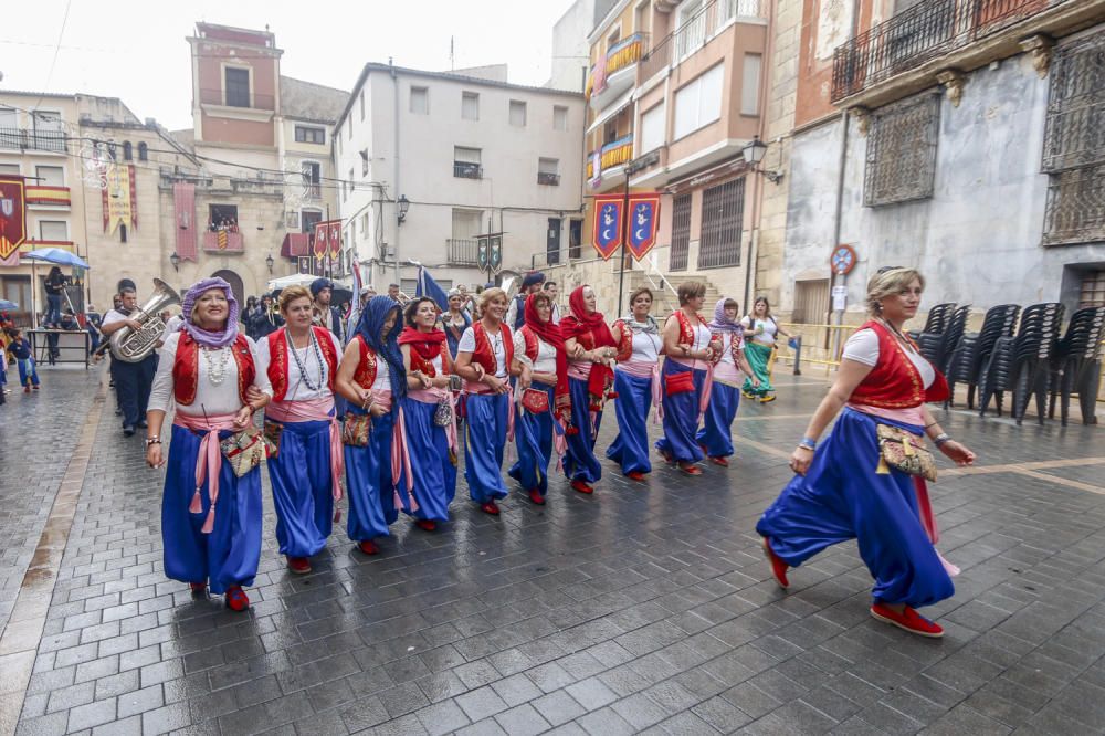 Alardo y «Ballada de Banderes» en Castalla.