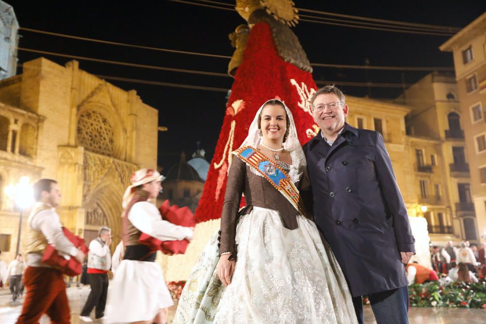 Desfile de Sandra Gómez en la Ofrenda