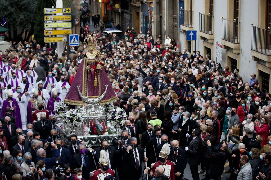 La Virgen de la Fuensanta sale en procesión rogativa por el fin de la guerra en Ucrania