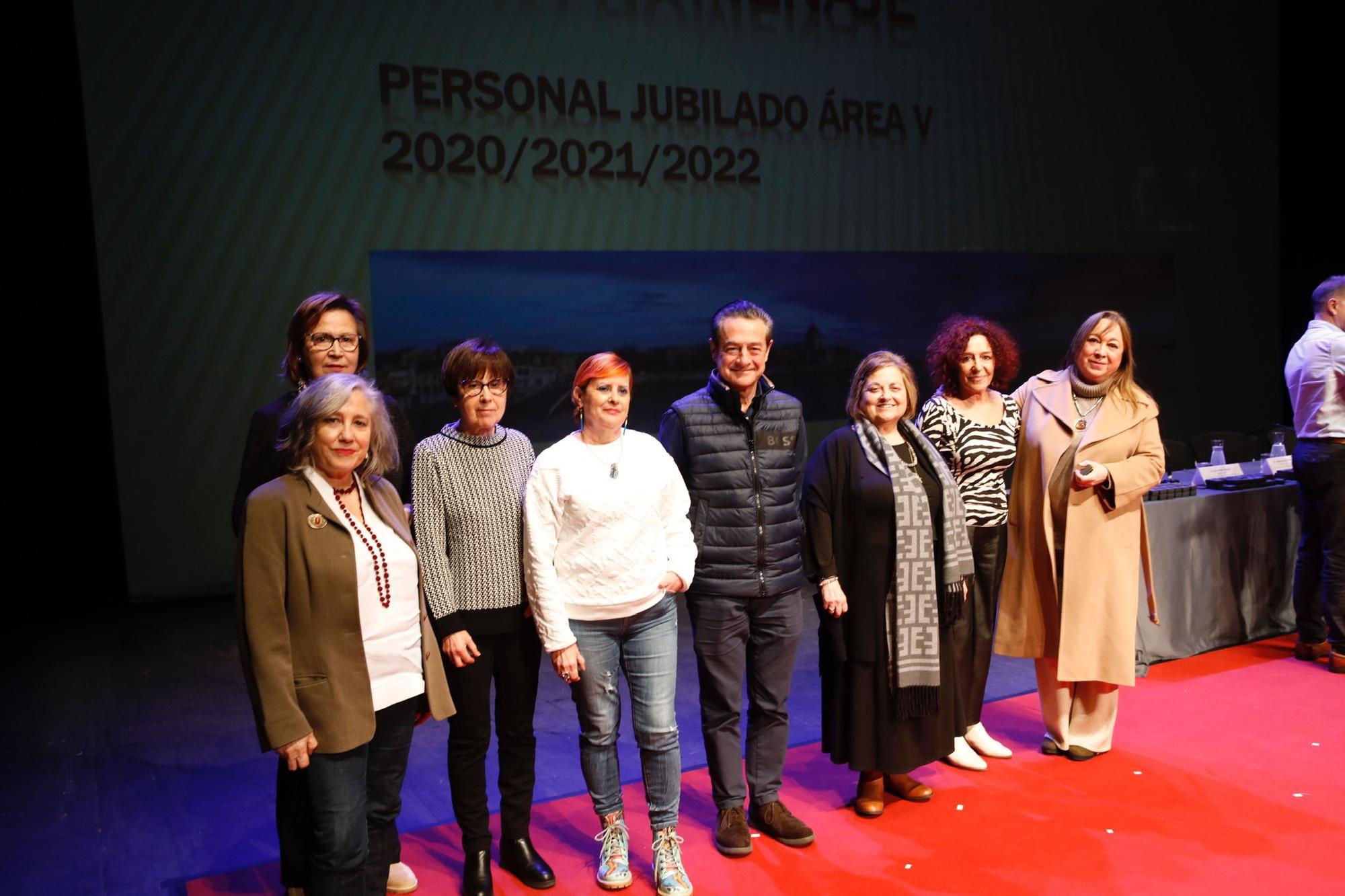 Multitudinaria gala de sanitarios jubilados de Gijón