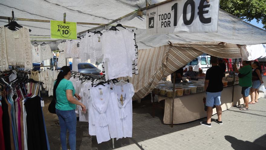 Hasta 2.000 euros por persona: las ayudas a los puestos del mercadillo en Córdoba por el efecto de las borrascas