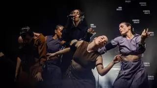 Maria Arnal dominó e intrigó en el estreno de ‘AMA’ en el Sónar