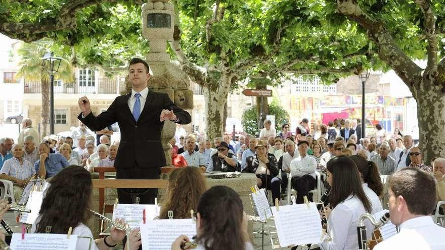 Concierto de la Banda de Música Municipal de Agolada en el San Pedro el año pasado. // Bernabé/Javier Lalín