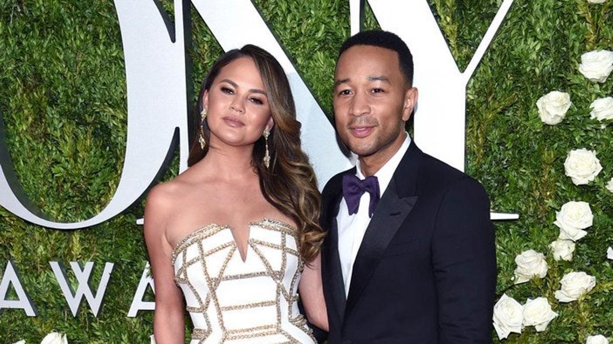 Chrissy Teigen y Jhon Legend