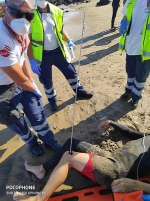 Se clava un arpón en una pierna en Puerto del Carmen