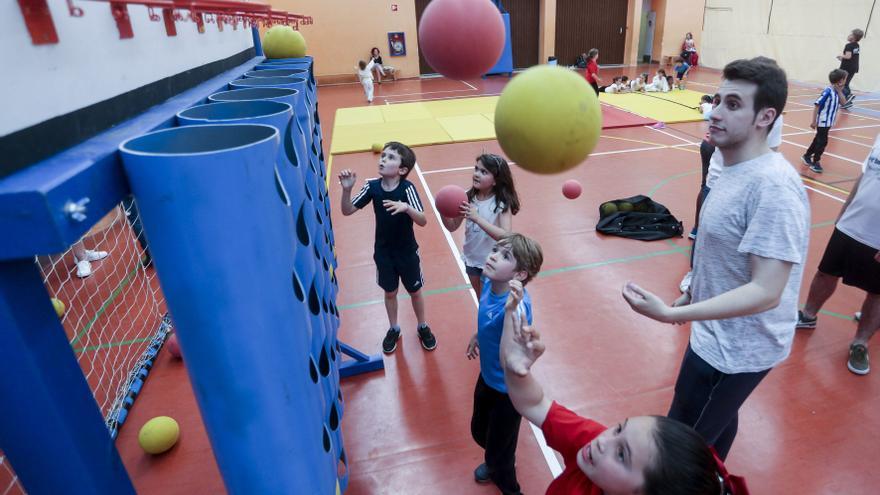 Los colegios avilesinos recuperan el 3 de noviembre las extraescolares