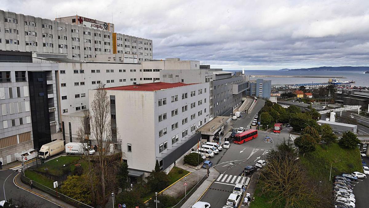 Vista parcial del Hospital Universitario de A Coruña. |   // CARLOS PARDELLAS