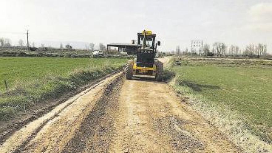 Obras de arreglo en la red de caminos rurales