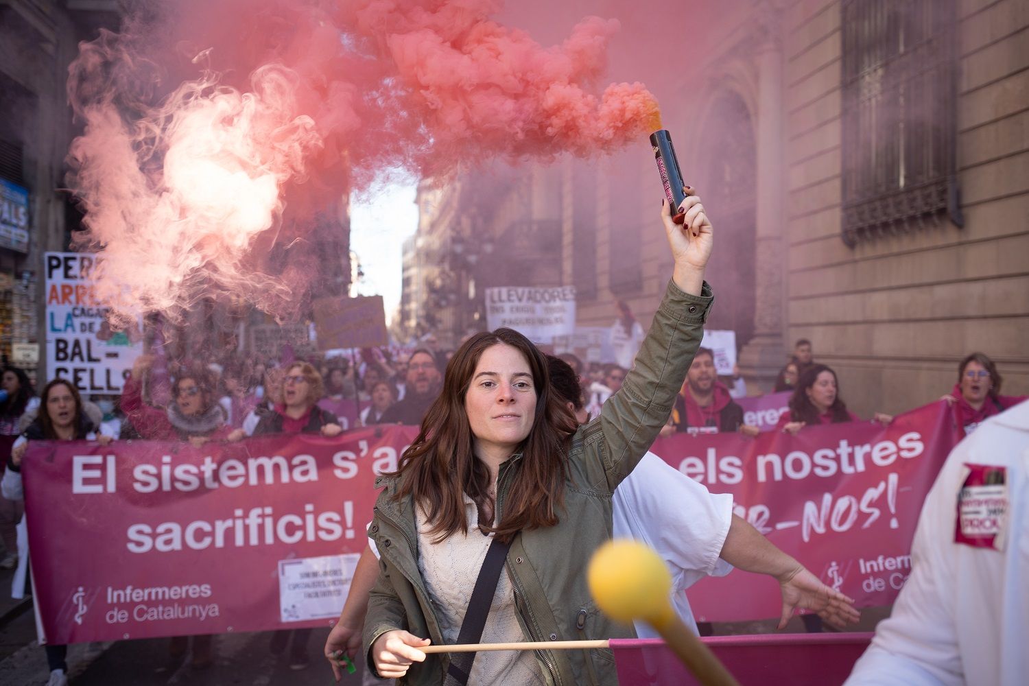 Huelga de enfermeras en Barcelona el pasado 8 de enero en la plaza de Sant Jaume.