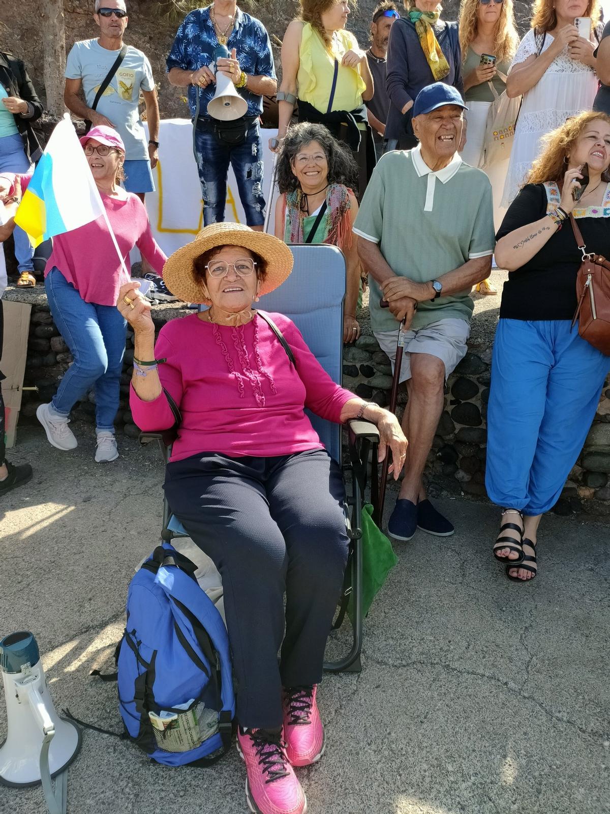 Manifestación en La Aldea de San Nicolás en contra de las jaulas marinas