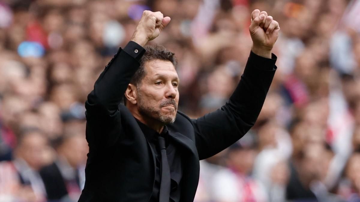 El Cholo celebrates the victory against Real Madrid in the derby