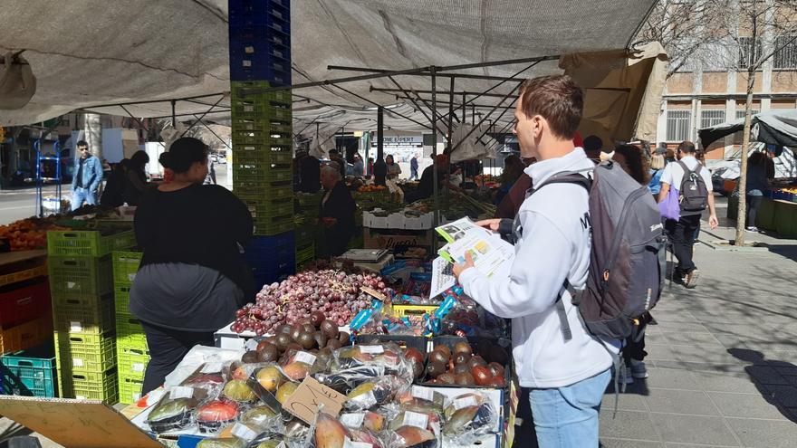 Emaya instala contenedores de orgánica en el mercado de Pere Garau