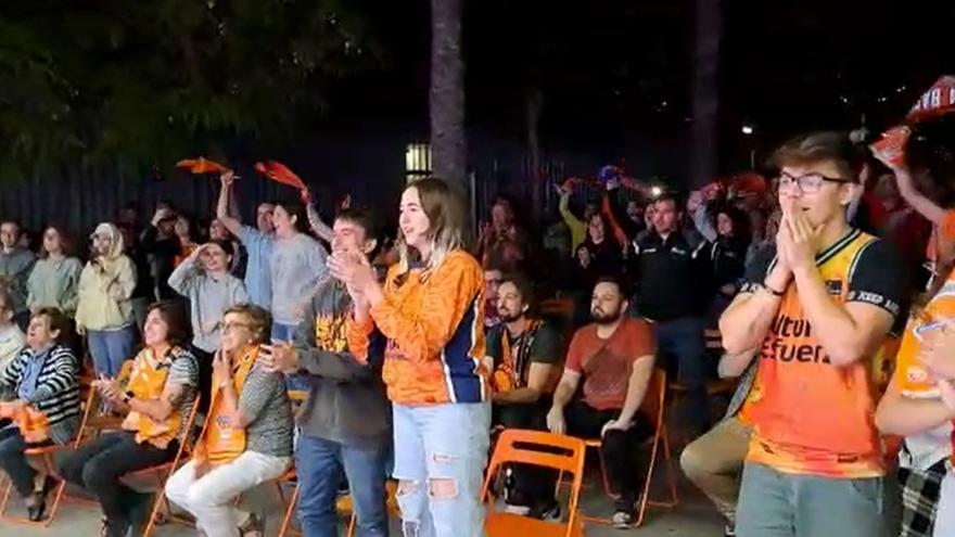 Así se ha celebrado el título del Valencia Basket en la Fontenta