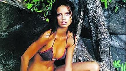 Adriana Lima vuelve al trabajo tras su maternidad - Foto 1