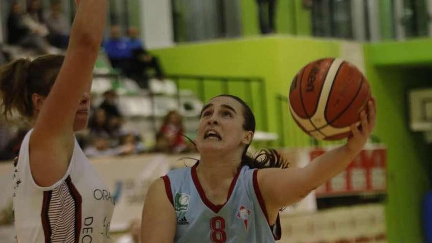 Anne Senosian, del Celta Zorka, fue la MVP del partido de ayer ante el Añares Rioja. // Ricardo Grobas