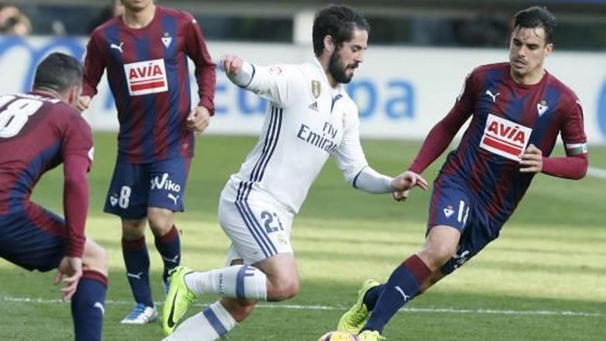 El Madrid recupera les bones sensacions amb una golejada a Ipurua