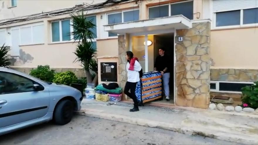 Empieza el desalojo forzoso de los vecinos del Don Pepe en Ibiza