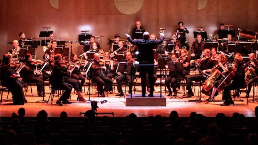 Actuación de la Real Filharmonía de Galicia como parte del proyecto Sensoxenoma.  | // USC