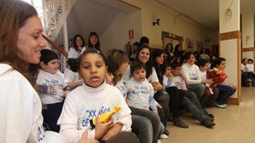 Padres de niños autistas urgen el nuevo centro para ampliar y mejorar la atención