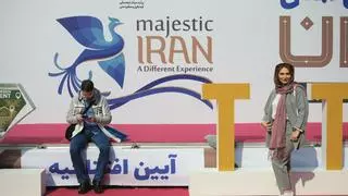Irán contrata 'influencers' extranjeros para abrirse al turismo