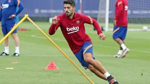 Luis Suárez, en el penúltimo entrenamiento del Barça en la ciudad deportiva.