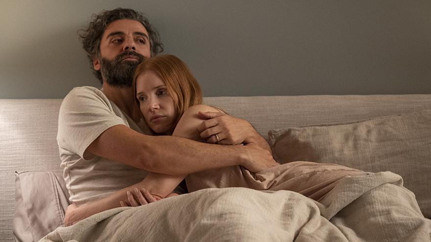 Oscar Isaac i Jessica Chastain en la nova ’Secretos de un matrimonio’