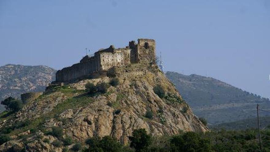 Consens  per obrir al públic el castell de Quermançó i fer-hi l&#039;Orgue de la Tramuntana