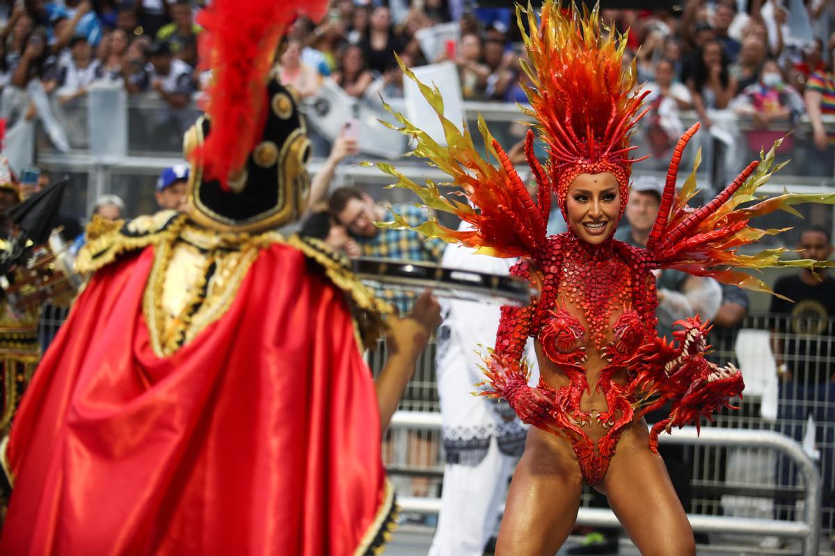 El carnaval de Sao Paulo recupera el esplendor tras la pandemia