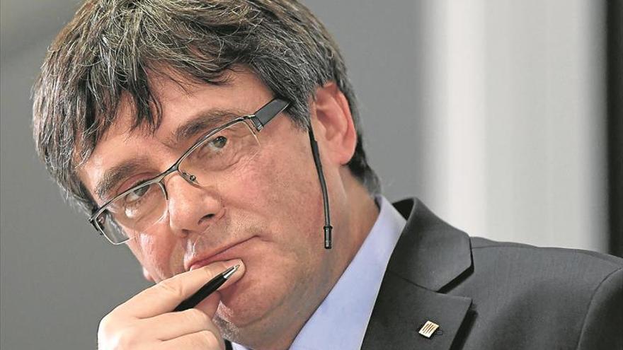 JxCat insta a ERC a desobedecer para investir a Puigdemont