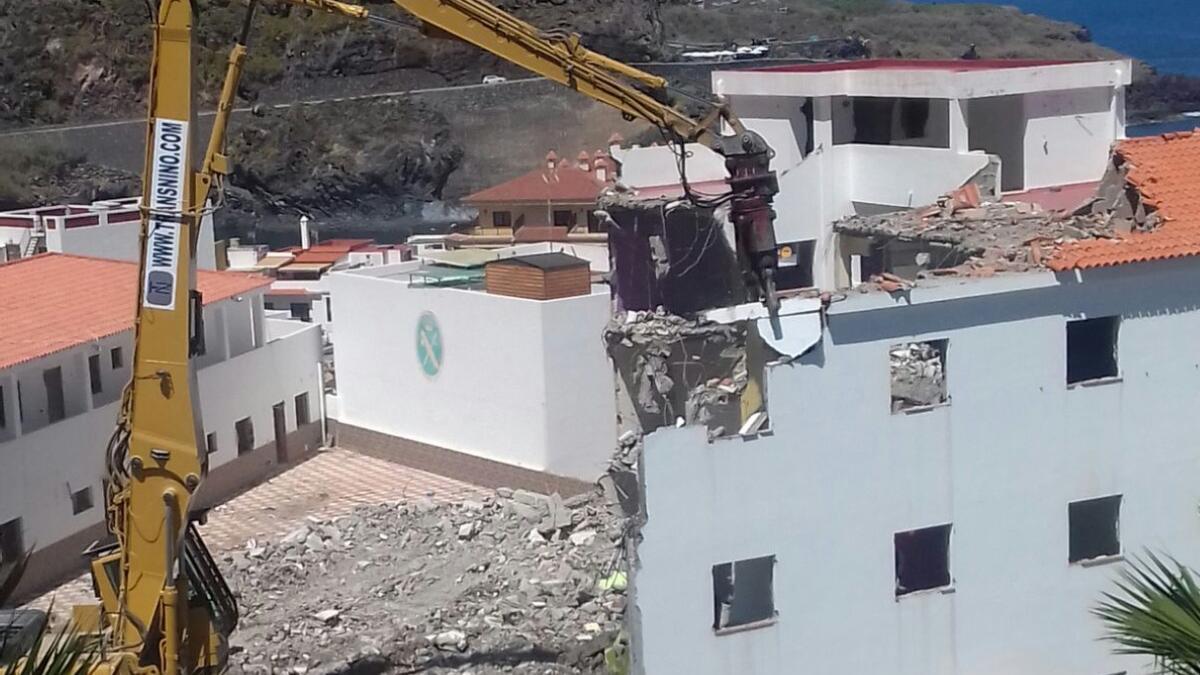 Demolición del cuartel de Garachico, en Tenerife.