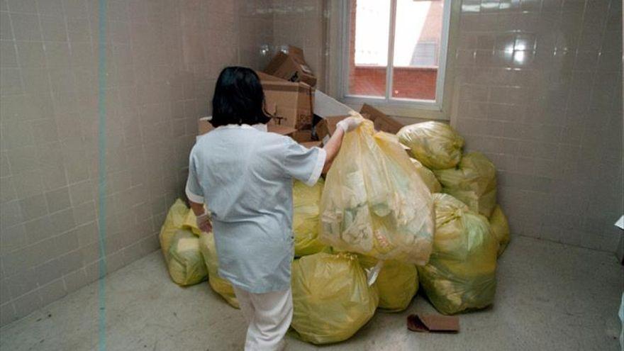 Una limpiadora en un hospital.