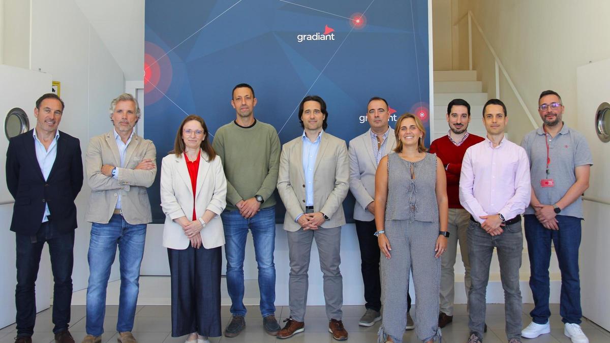 Presentación de la unidad de investigación D'AIRA en las instalaciones de Gradiant.