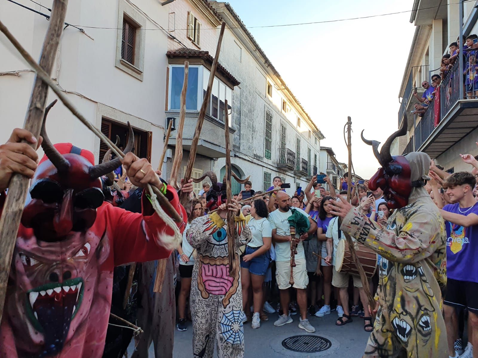 Los ‘dimonis’ de Sant Joan más envidiosos