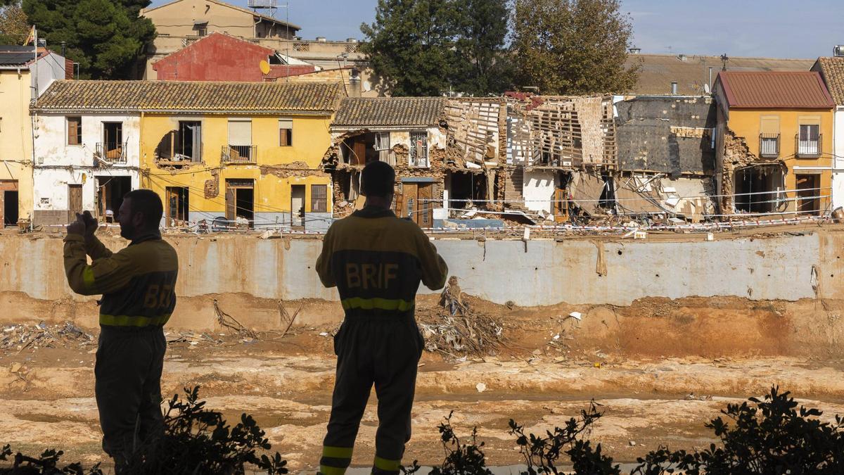 Viviendas junto al barranco del Poyo en el municipio de l’Horta, en una imagen captada el 18 de noviembre.