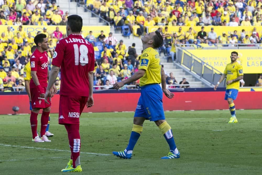 UD Las Palmas 1 - 1 Sporting de Gijón