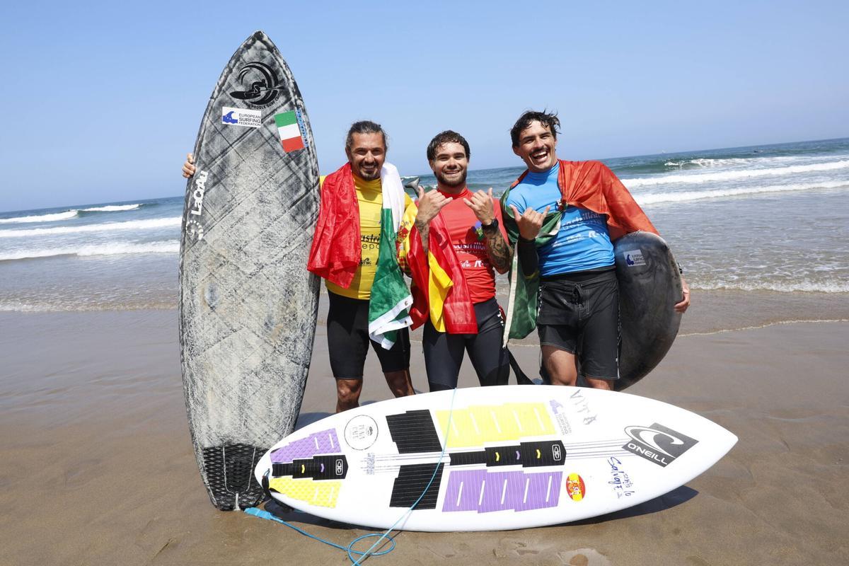 En imágenes: Así fue la victoria de España en el campeonato de paddle surf de Salinas En imágenes: Así fue la victoria de España en el campeonato de paddle surf de Salinas