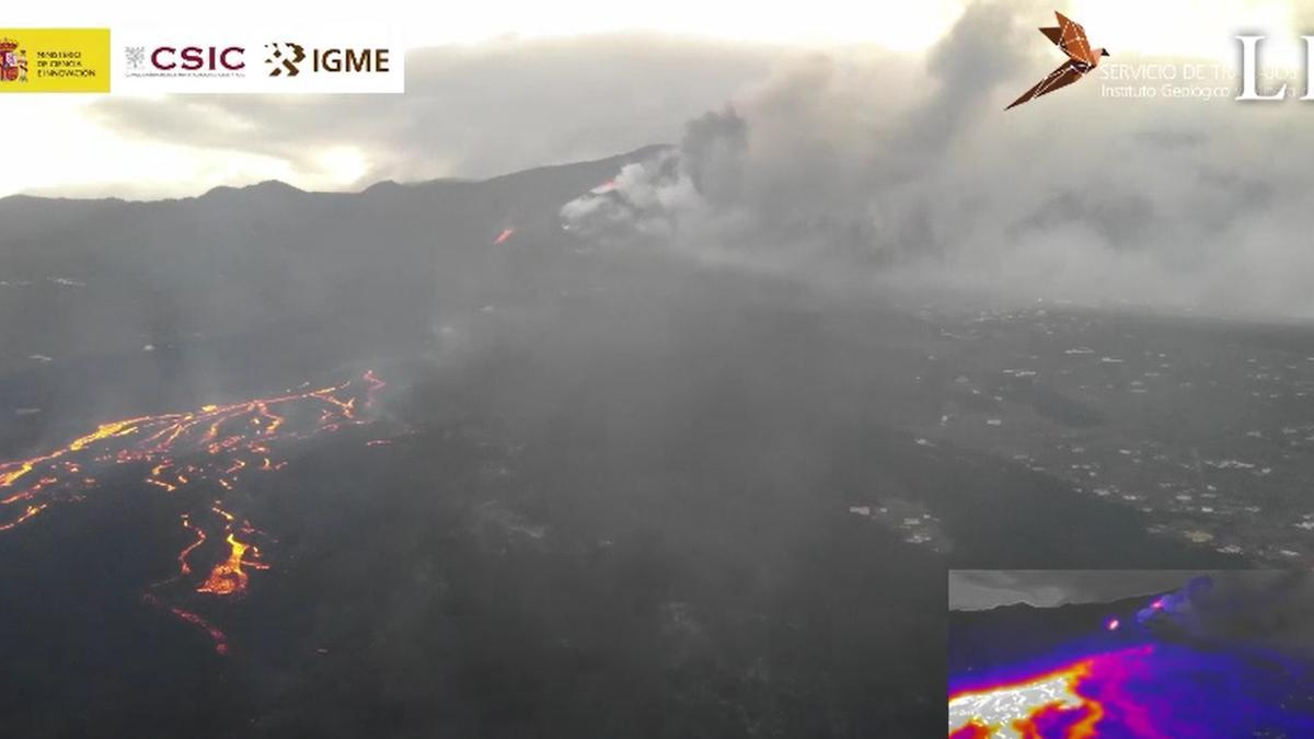 Vista aérea de las nuevas coladas del volcán de La Palma