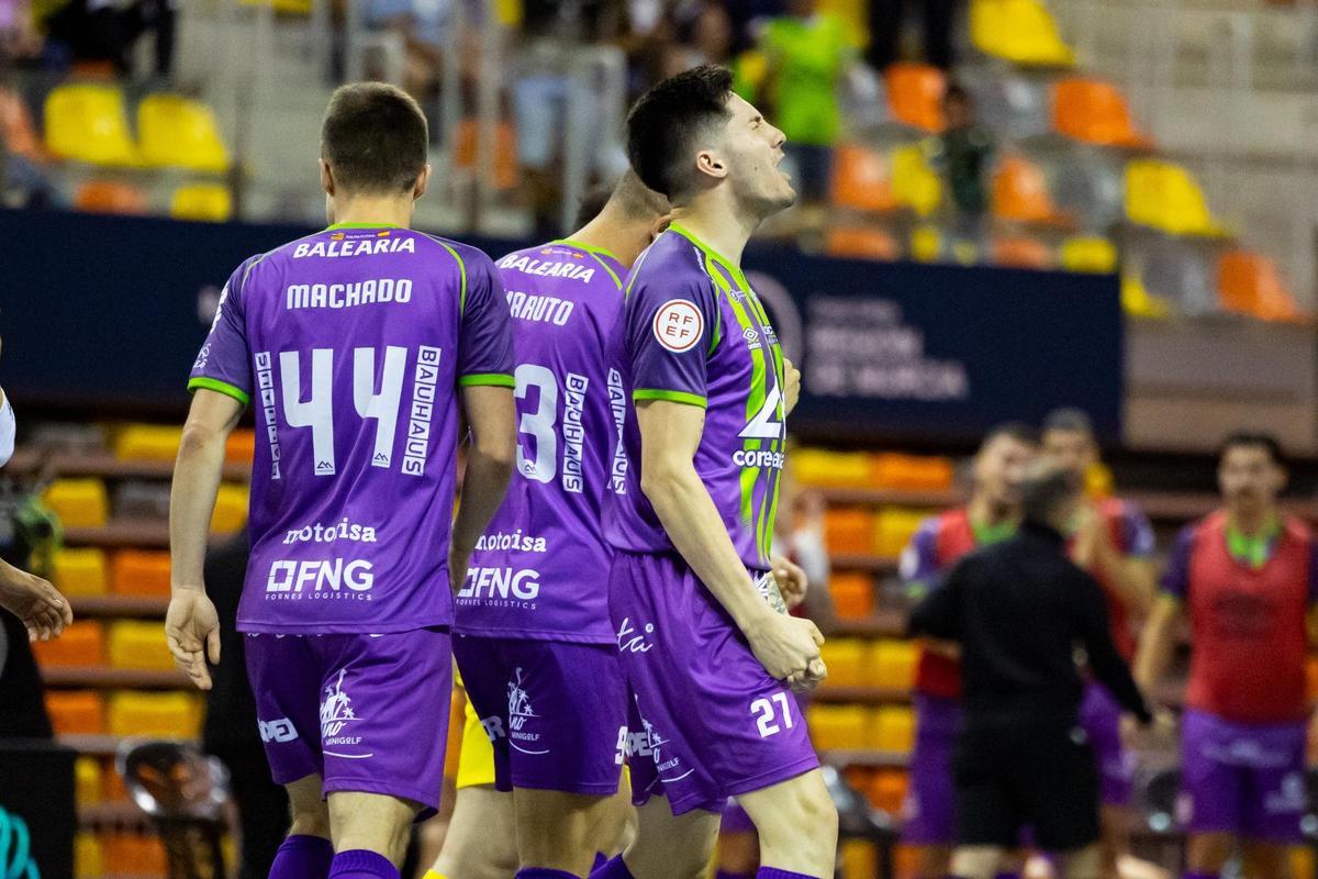 Ernesto se lamenta de una ocasión fallada.