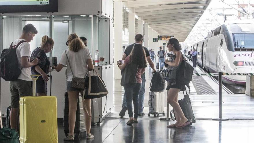 Renfe cierra seis años de AVE Alicante-Madrid con 11,7 millones de pasajeros