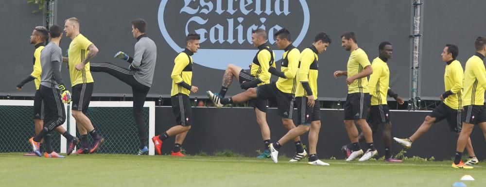 Entrenamiento del Celta antes de enfrentarse al Ajax // R.Grobas