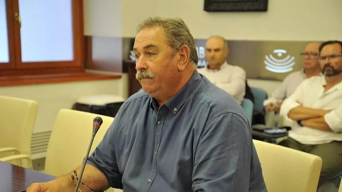 El presidente de la Comunidad de Regantes de Tierra de Barros, en la comisión, este miércoles.