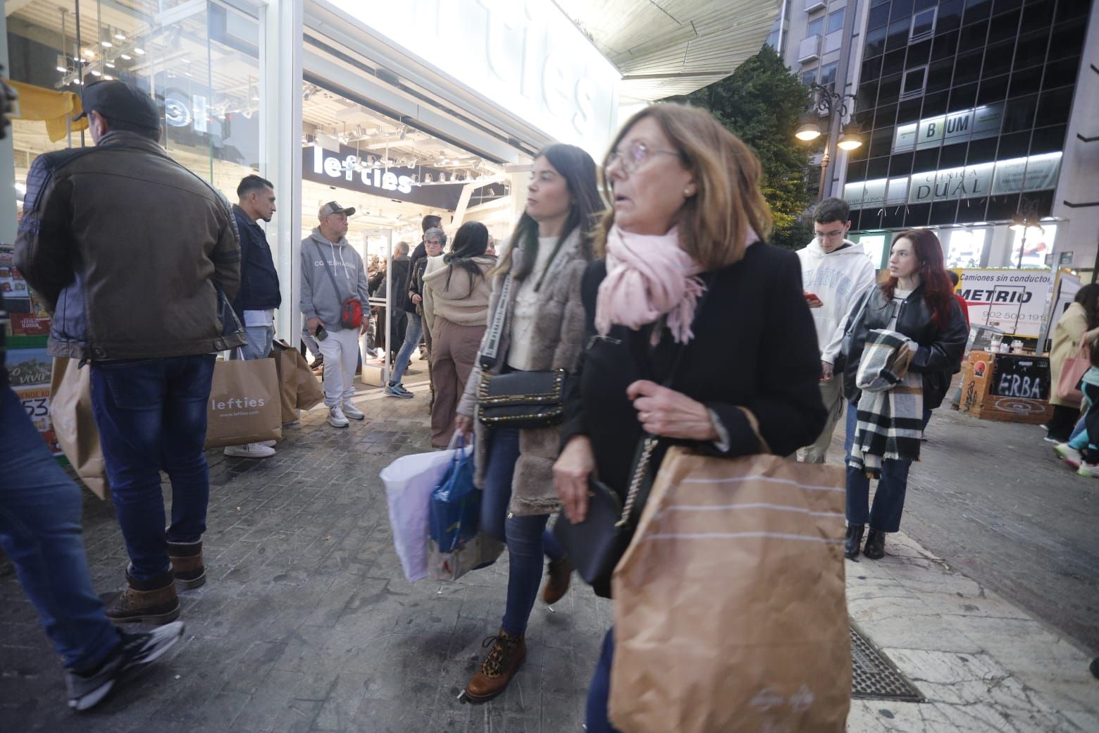 València, a reventar por la Navidad y el buen tiempo