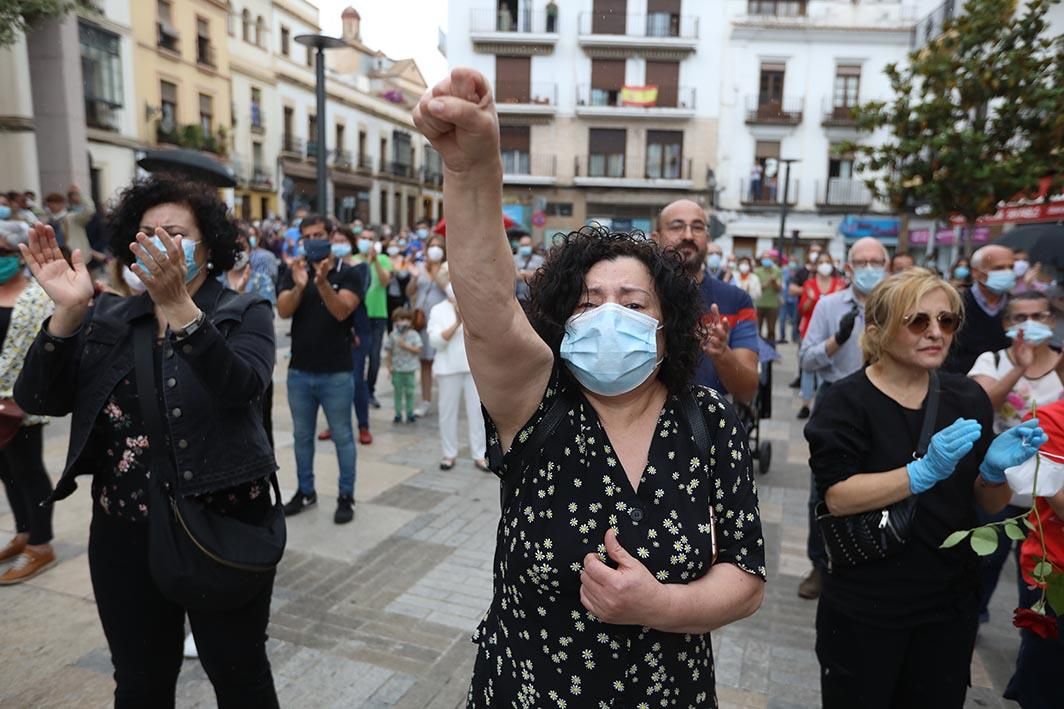 Adiós a Julio Anguita: Córdoba despide entre aplausos a su primer alcalde de la democracia