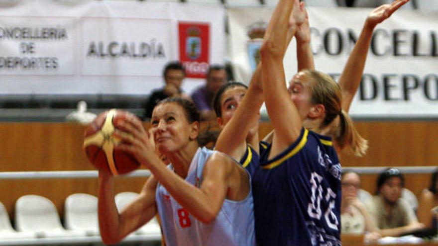 Vucurovic, en un partido de Copa Galicia contra el Ferrol. // Marta G. Brea