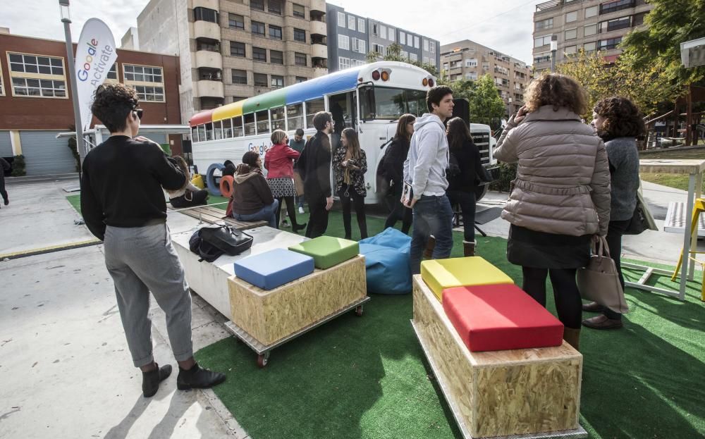 Presentación de Google Actívate en la plaza Séneca de Alicante